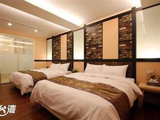 สตาร์มูน บีแอนด์บี Hotel Nantou ภายนอก รูปภาพ